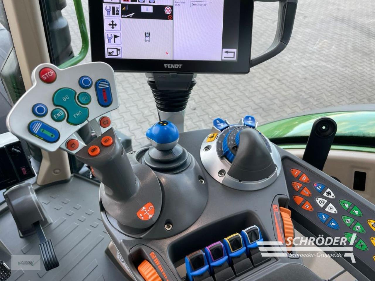 Traktor типа Fendt 724 VARIO S4 PROFI PLUS | RTK + VRC, Gebrauchtmaschine в Wildeshausen (Фотография 15)